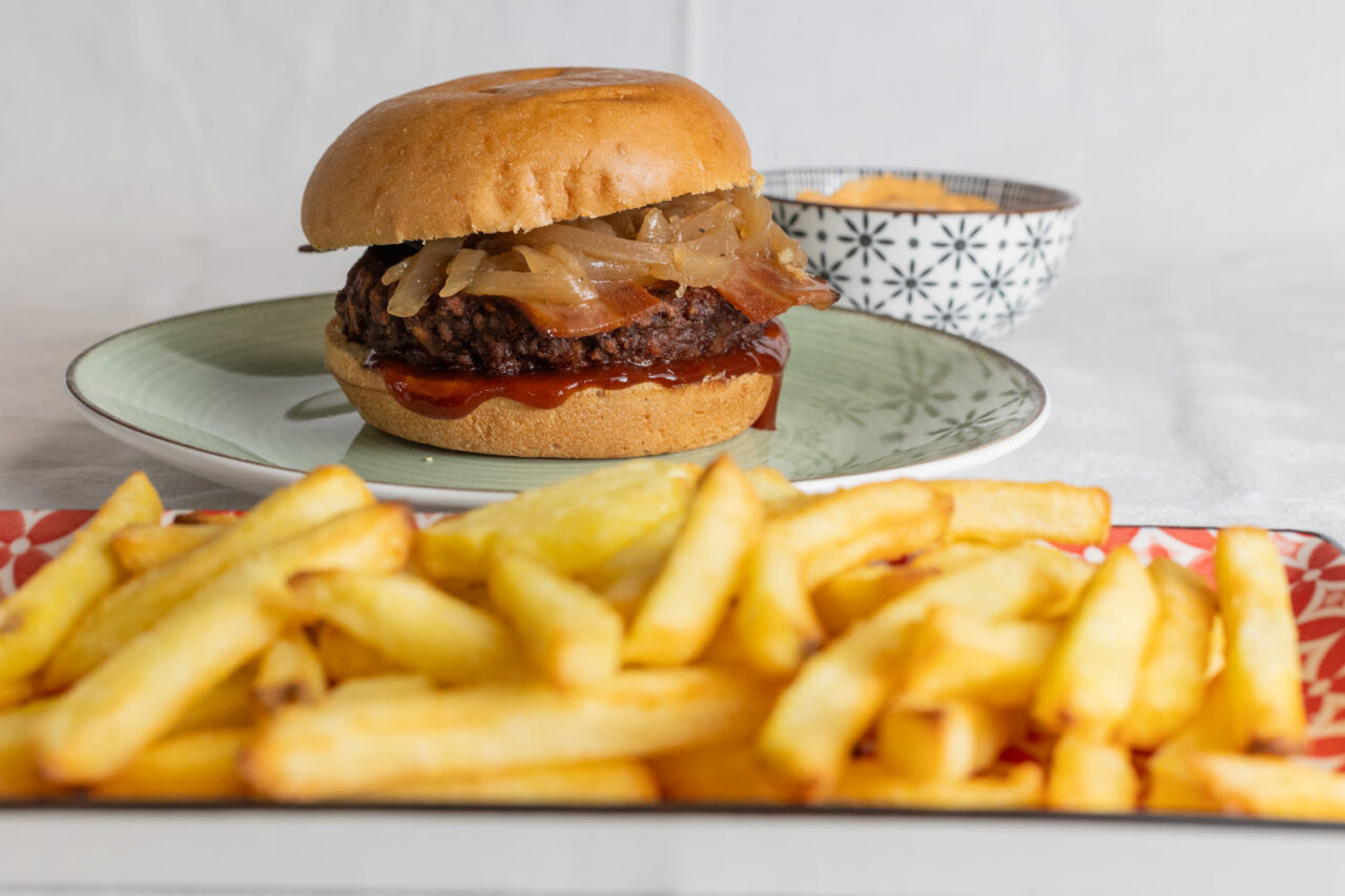 Ridurre le Emissioni di CO₂: Un burger alla volta